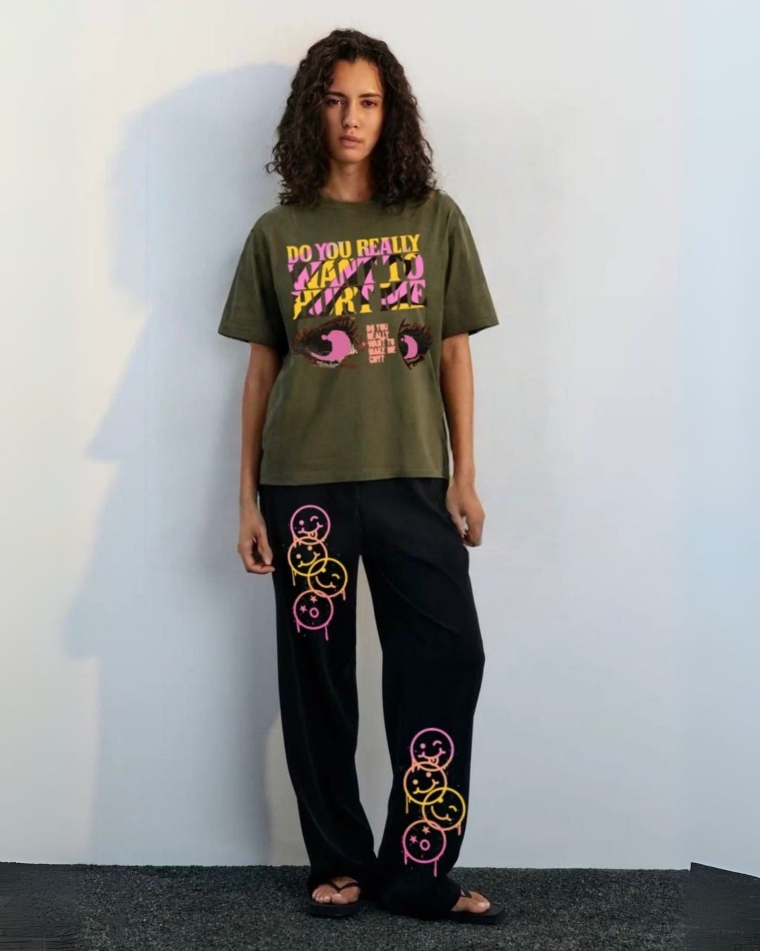 WOMEN'S FACES CORDS (OLIVE & BLACK)