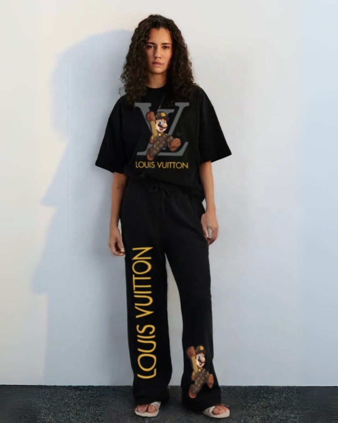 WOMEN'S LV MARIO CORDS (BLACK AND BLACK)