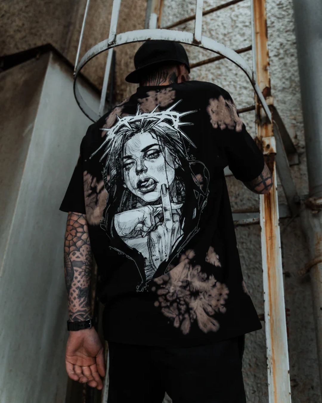 Finger Up Unisex Exclusive Oversized Tee - Black