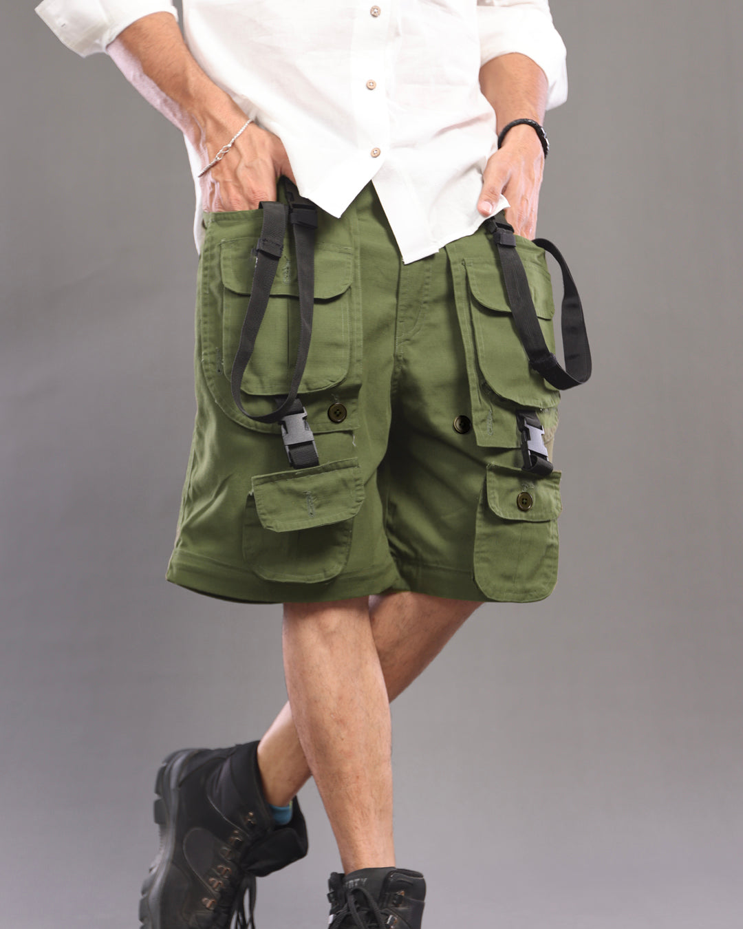 Olive MaxFlex Cargo Pants: Air Ease Commando Multi-Pocket Style